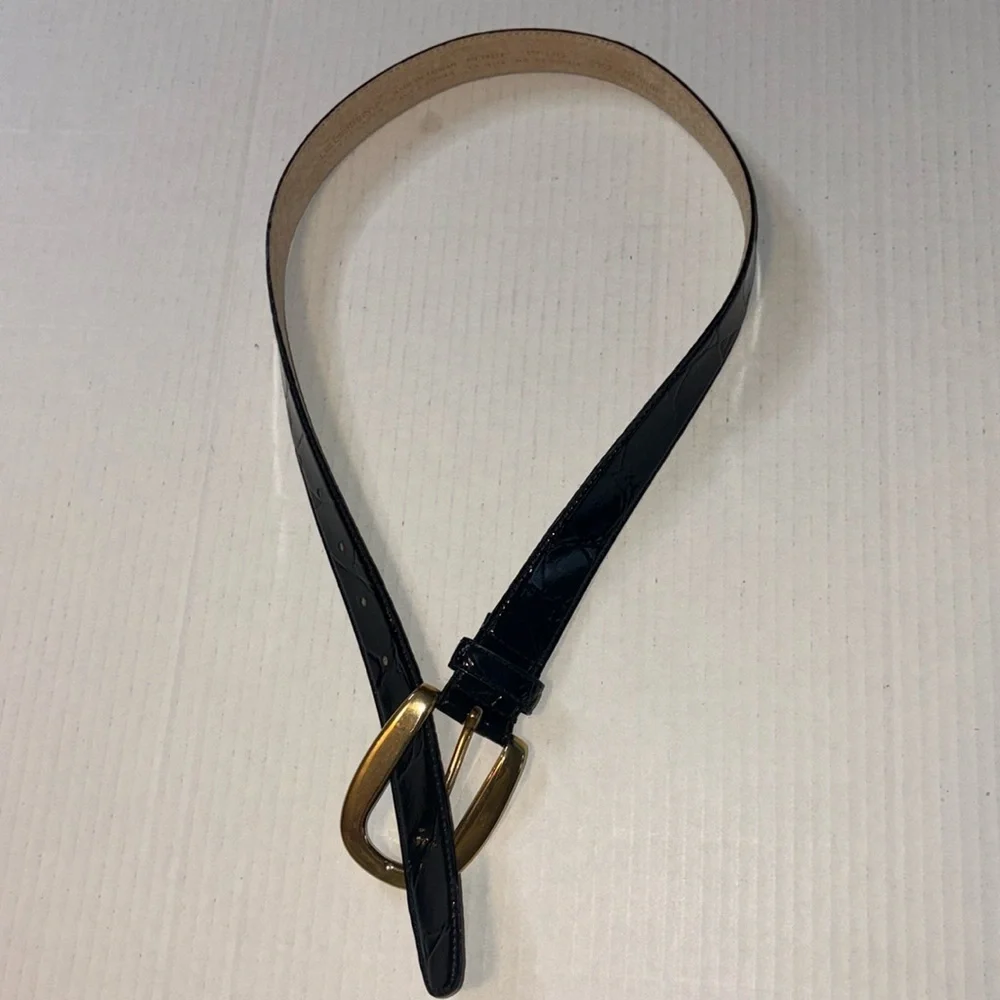 Liz Claiborne black patent croc belt M